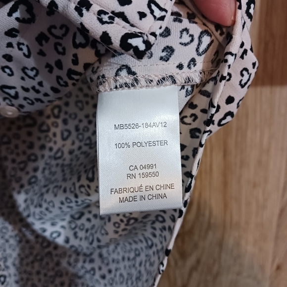 Carolina Belle Valentines Day Blush Pink Leopard Print Hearts Top - Picture 6 of 6